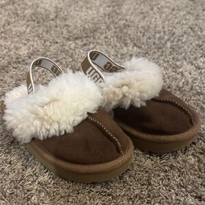 UGG Kids Brown and Cream Fluffy Slippers